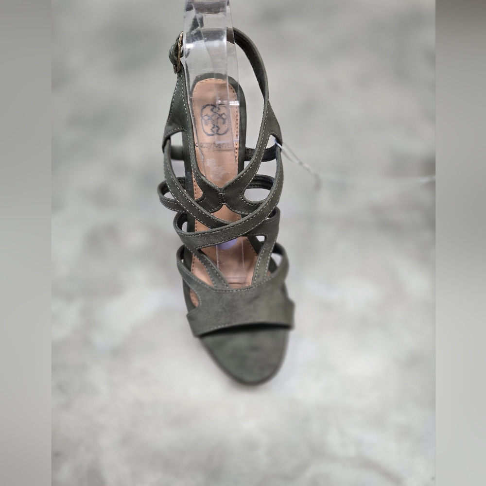 Daisy Fuentes Stylish Sage Green 5" Wedge Sandals Size 8.5M - Picture 3 of 5